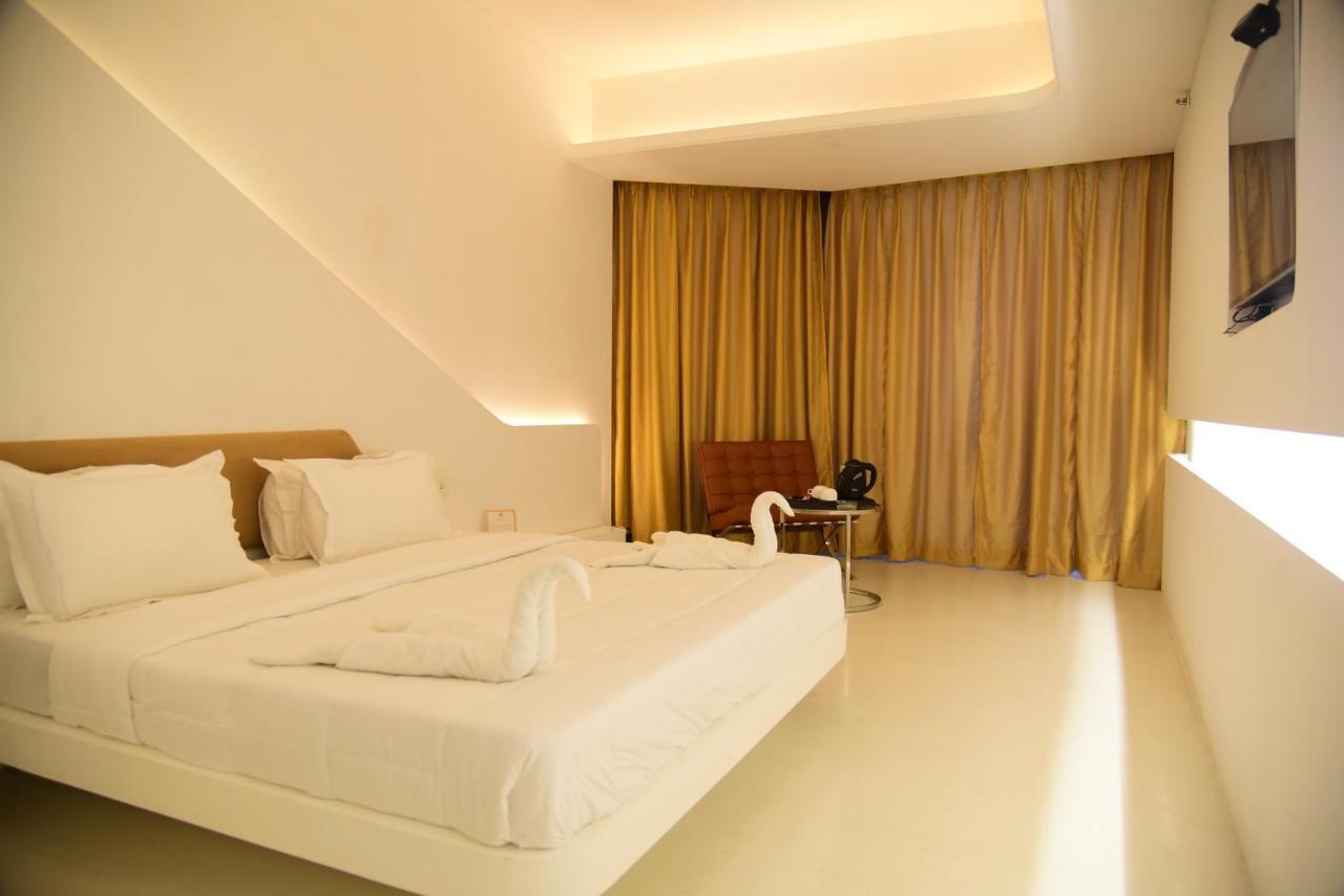 Ramaya Hotel Rohtak Eksteriør bilde